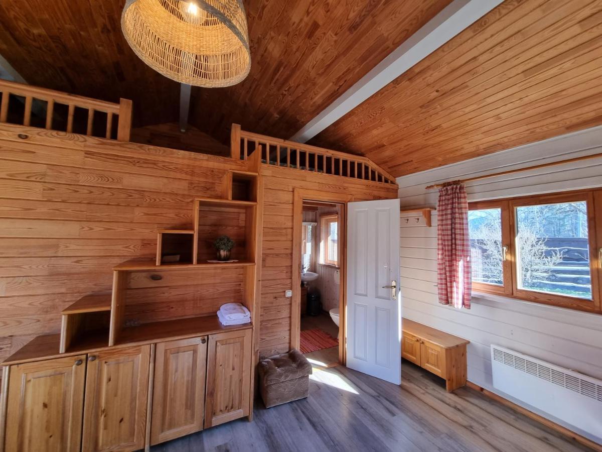 Viesu Nams Vecmuiza Hotel Tūja Buitenkant foto