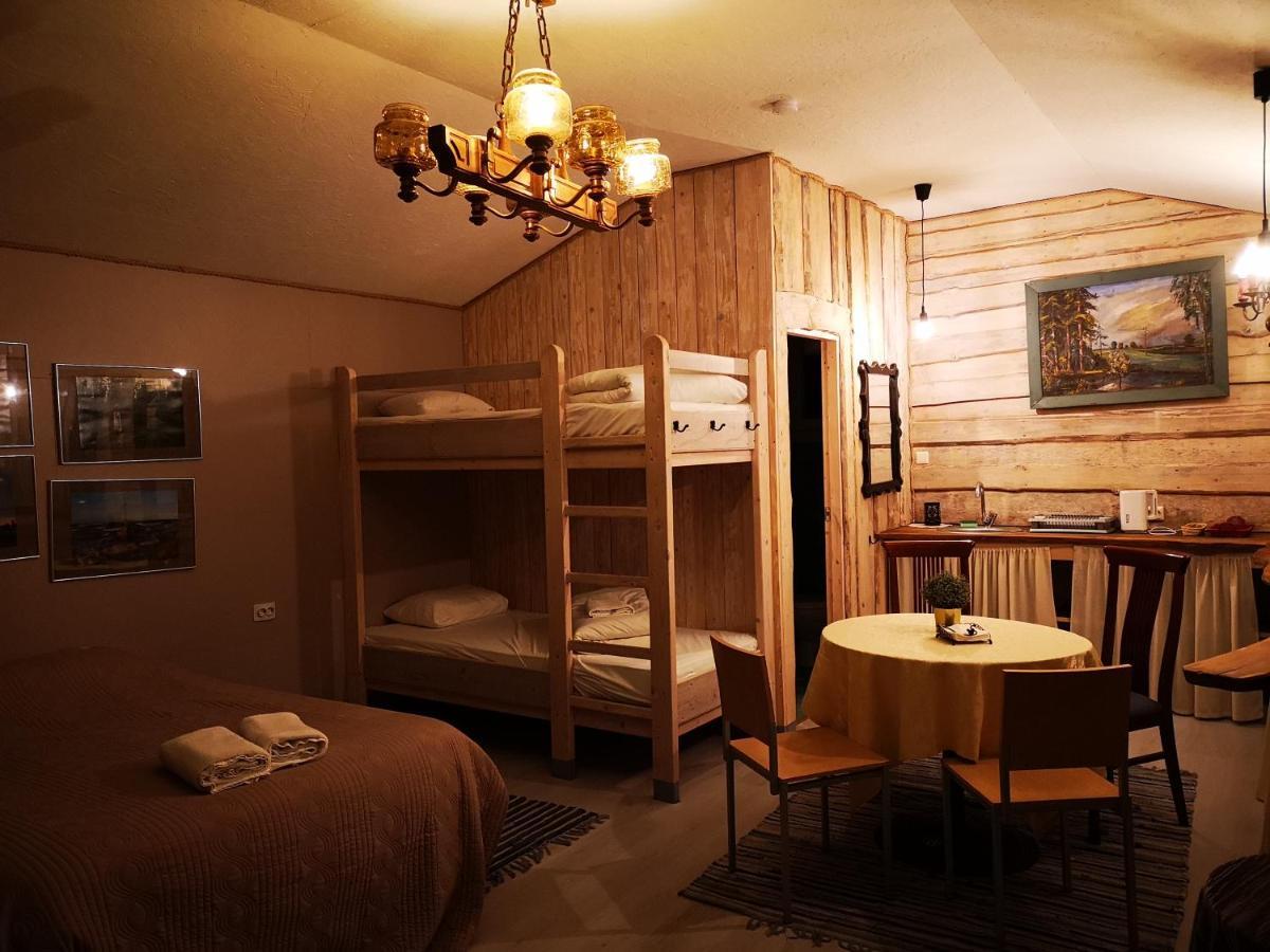 Viesu Nams Vecmuiza Hotel Tūja Buitenkant foto